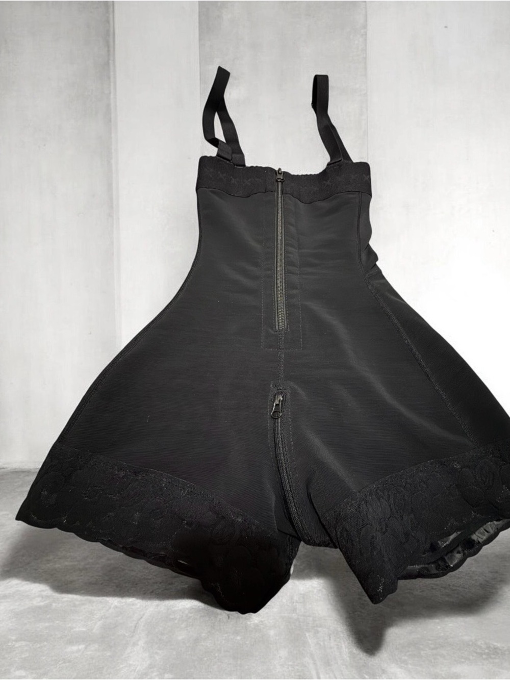 Women's shapewear made of nylon and spandex; black, short-style brief